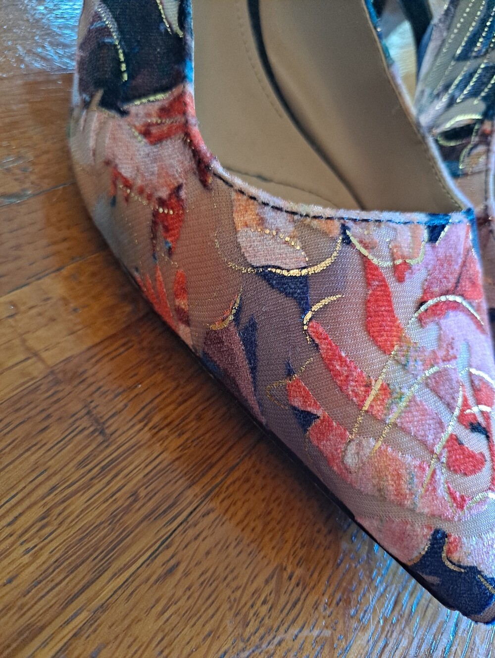 Tahari Floral Pink Embroidered Pointed-Toe Slingback Pumps